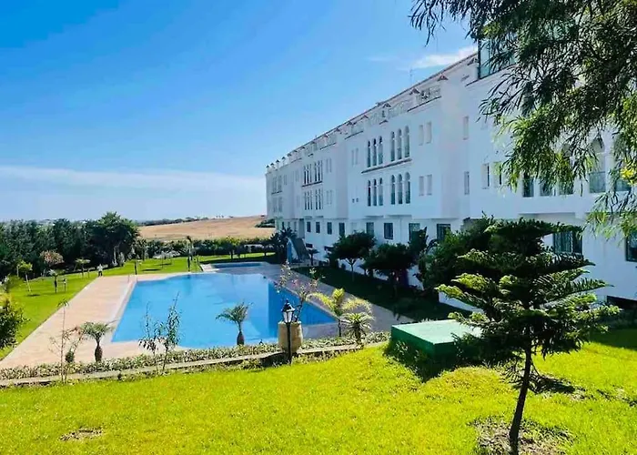 Luxurious Holiday Apartment Achakar Pool &Beach