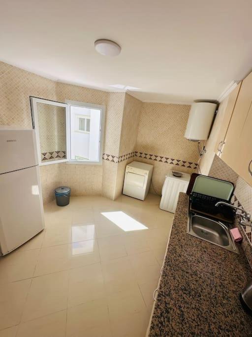 Luxurious Achakar Pool &beach Apartment *