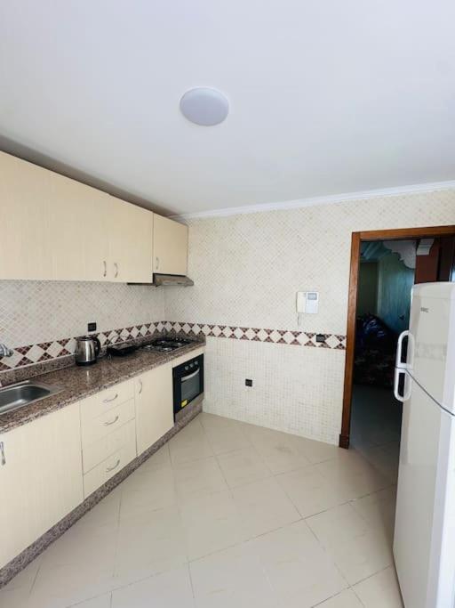 Apartment Luxurious Achakar Pool &beach