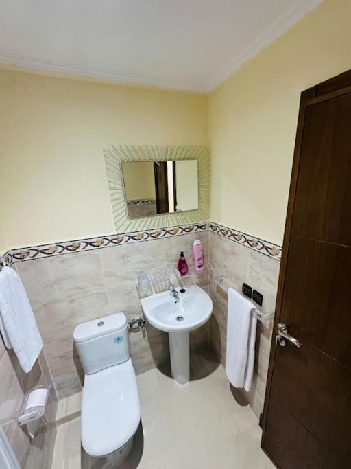 Luxurious Achakar Pool &beach Apartment *